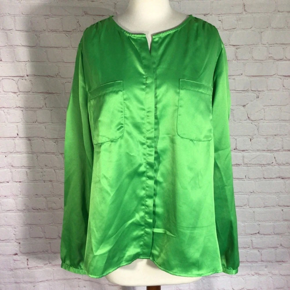 Liz Claiborne Green Long Sleeve Button Down Top - Size Large - Picture 1 of 6